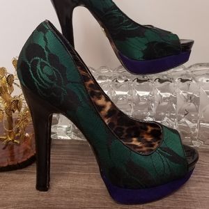 Betsy Johnson HP🎀🎁 Heels Platforms Samanthaa 8